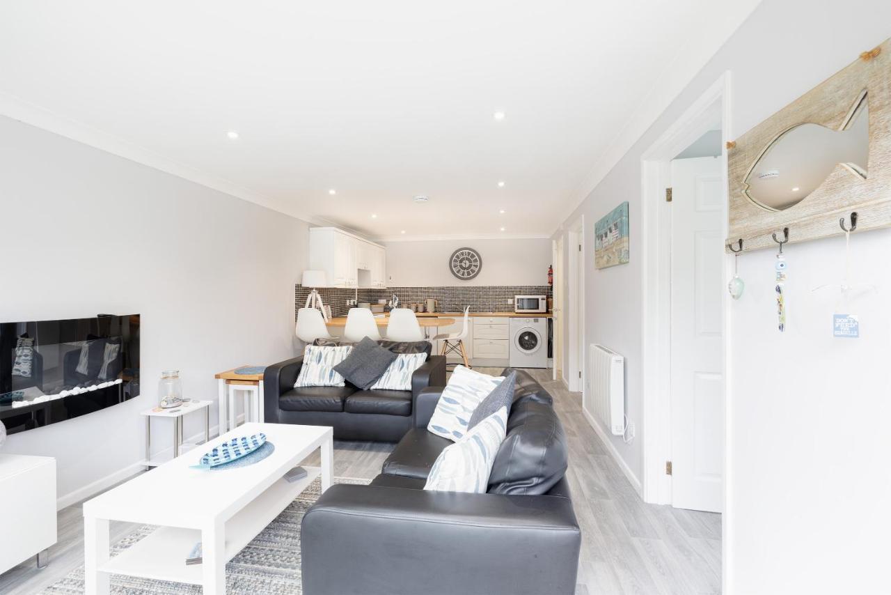 Captivating 2-Bed Villa In Millendreath Near Looe Exterior foto