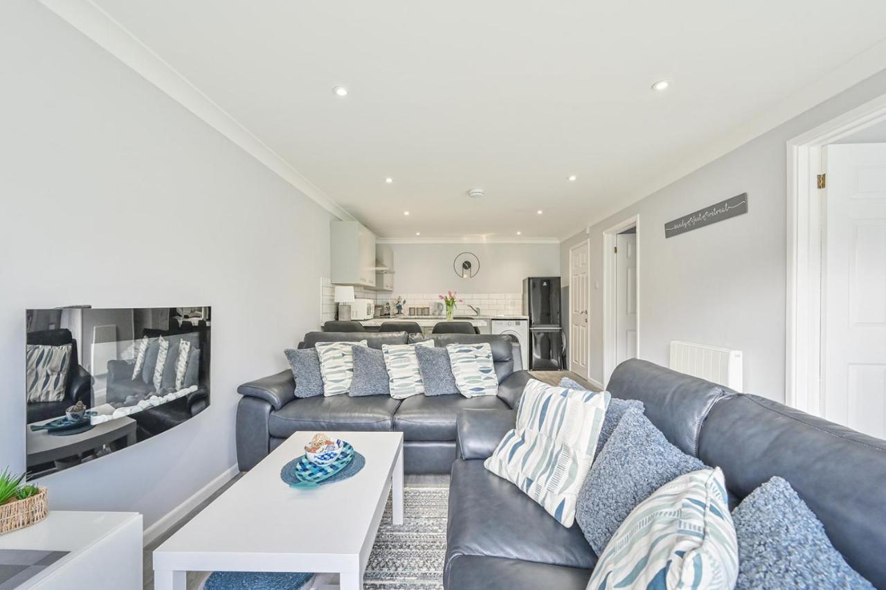 Captivating 2-Bed Villa In Millendreath Near Looe Exterior foto